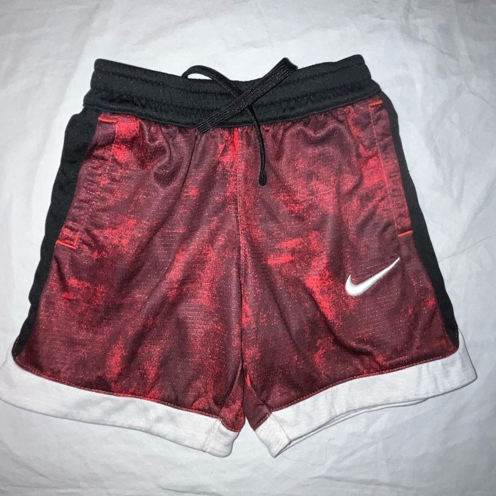 Nike shorts 4